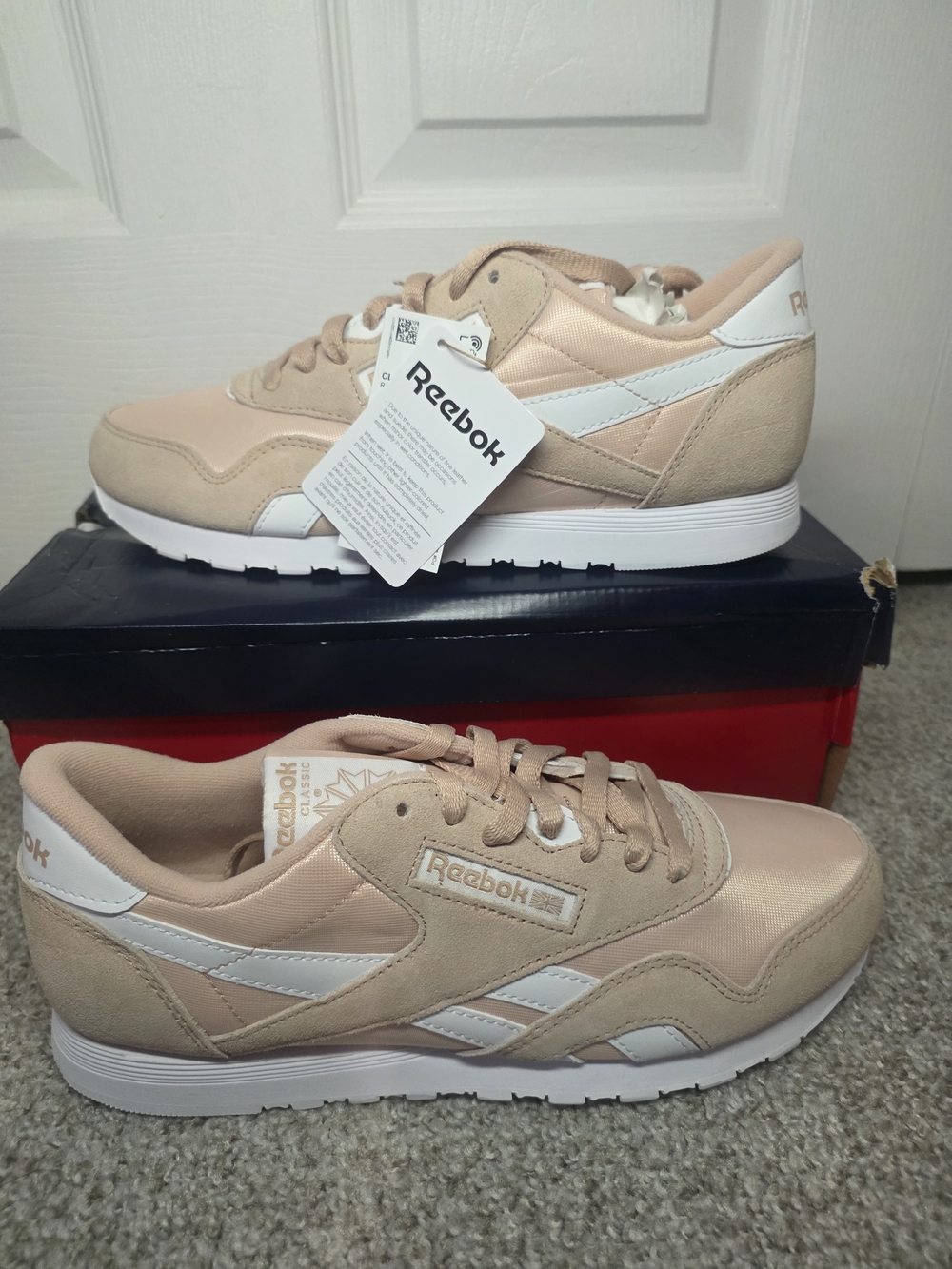 Reebok Women Classic Nylon Sneaker 100074329 Pink Stucco/White Size 10.5
